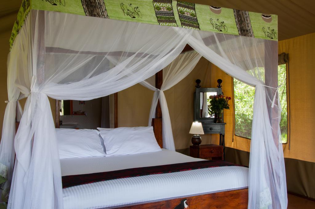 Crater Lake Tented Camp And Game Sanctuary Найваша Экстерьер фото