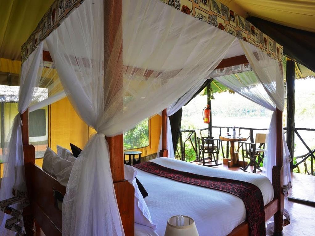 Crater Lake Tented Camp And Game Sanctuary Найваша Экстерьер фото